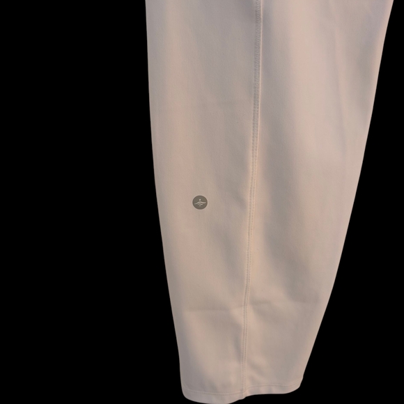 Current Product On Website!!!NWT Women's Halara White Cargo Pants - Picture 6 of 9